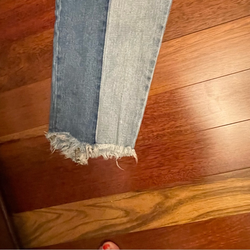 American Eagle Outfitters Two-Tone Ankle Jeans - Picture 6 of 9
